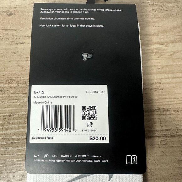 NWT Nike Unisex Spark Dri-FIT Running Crew Socks White Size Small (DA3584-100) - Picture 5 of 9